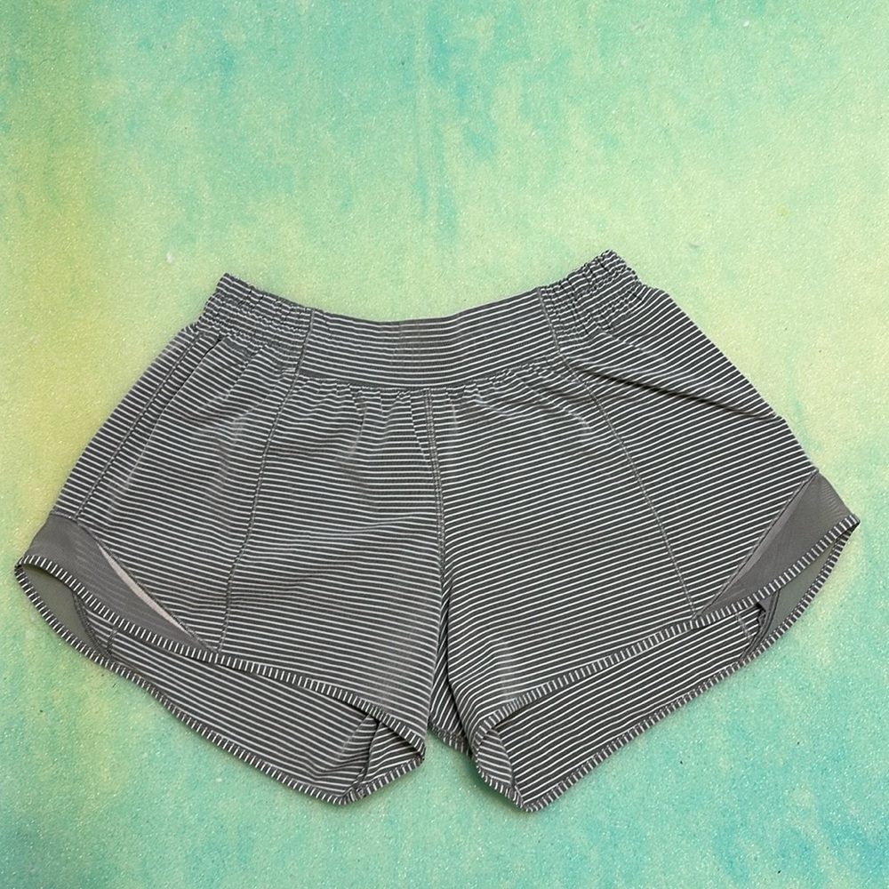 Lululemon Hotty Hot Shorts - Picture 4 of 6